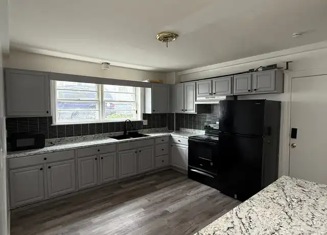Property at 44 Otis St Unit BA, Hartford, CT, 06114, 2 beds, 1 bath, [object Object]