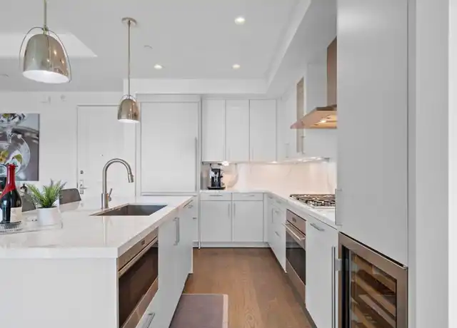 Property at 2407 Westcreek Ln Unit 06871, Houston, TX, 77027, 1 bed, 1 bath, [object Object]
