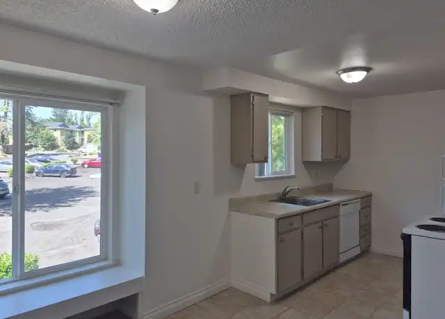 Property at 252 NE Kane Dr Unit 207, Gresham, OR, 97030, 1 bed, 1 bath, [object Object]