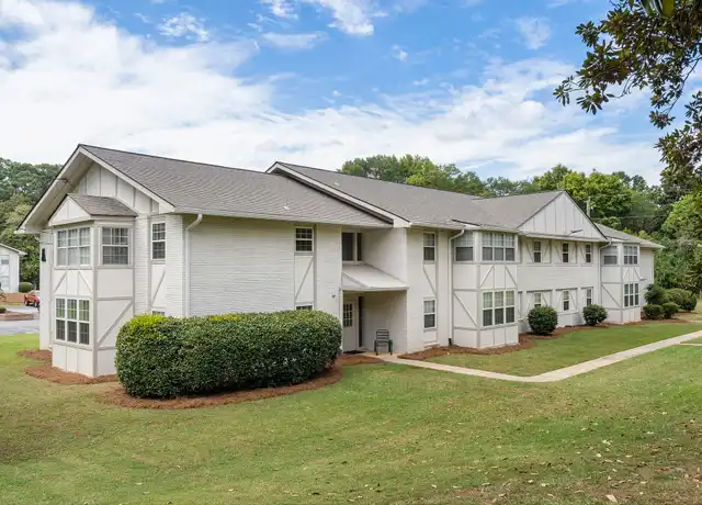 Property at Woodtrail Apartments - 247 Jackson St, Newnan, GA, 30263, 2 beds, 1 bath, [object Object]