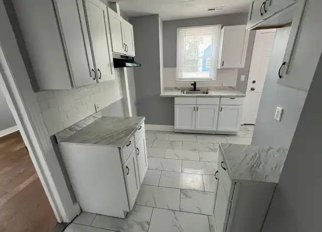Property at 594 Ferry St Unit 2, New Haven, CT, 06513, 3 beds, 1 bath, [object Object]