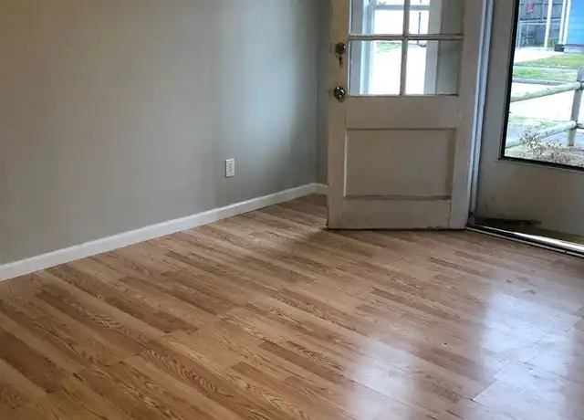 Property at 2727 Bard Ave, St Albans, WV, 25177, 2 beds, 1 bath, [object Object]