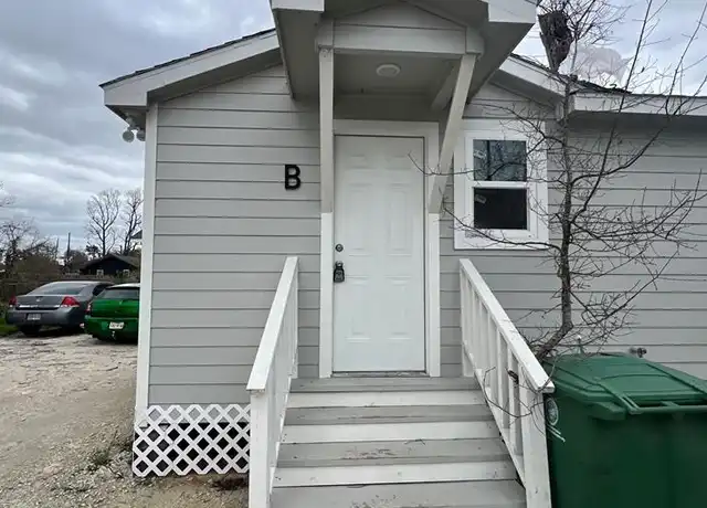 Property at 3402 Chickering St Unit B, Houston, TX, 77026, 2 beds, 1 bath, [object Object]