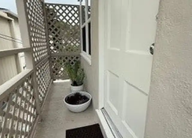 Property at 209 Cypress Dr Unit B, Laguna Beach, CA, 92651, 1 bed, 1 bath, [object Object]
