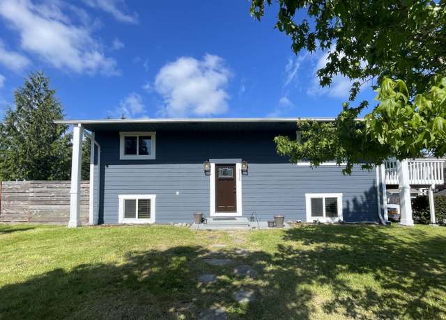 Photo of 2320 D Ave, Anacortes, WA 98221