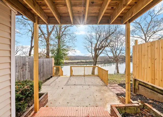 Property at 933 Kingsbury Dr Unit C, Clarksville, TN, 37040, 2 beds, 1.5 baths, [object Object]