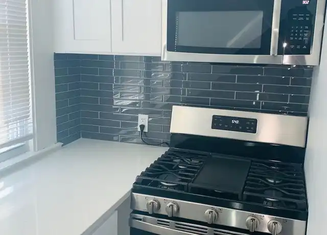 Property at 30 Rowe St Unit 3rd Fl, New Haven, CT, 06513, 2 beds, 1 bath, [object Object]