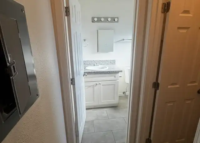 Property at 1555 Sonoma Ave Unit 3, Sacramento, CA, 95815, 1 bed, 1 bath, [object Object]