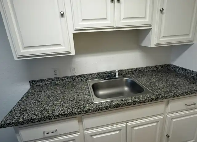 Property at 1555 Sonoma Ave Unit 3, Sacramento, CA, 95815, 1 bed, 1 bath, [object Object]