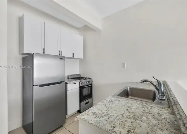 Property at 8135 Crespi Blvd, Miami Beach, FL, 33141, 1 bed, 1 bath, [object Object]