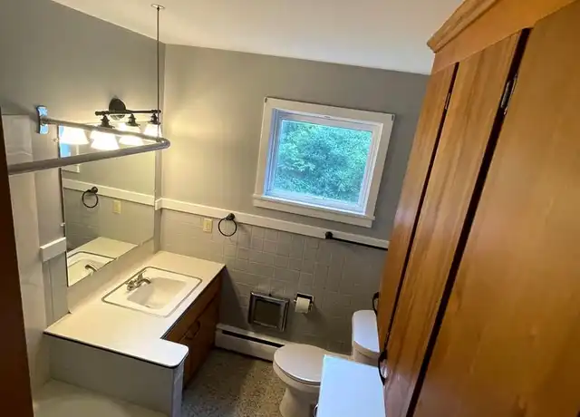 Property at 424 Walnut St Unit 1, Meadville, PA, 16335, 2 beds, 1 bath, [object Object]