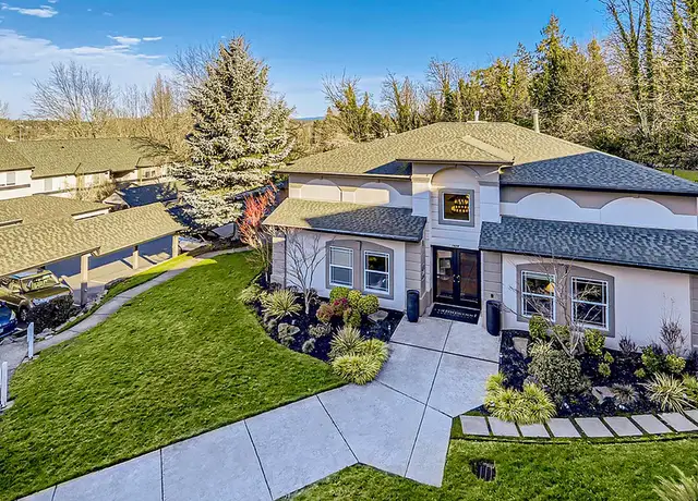 Photo of 7828 SE Aspen Summit Dr, Portland, OR 97266