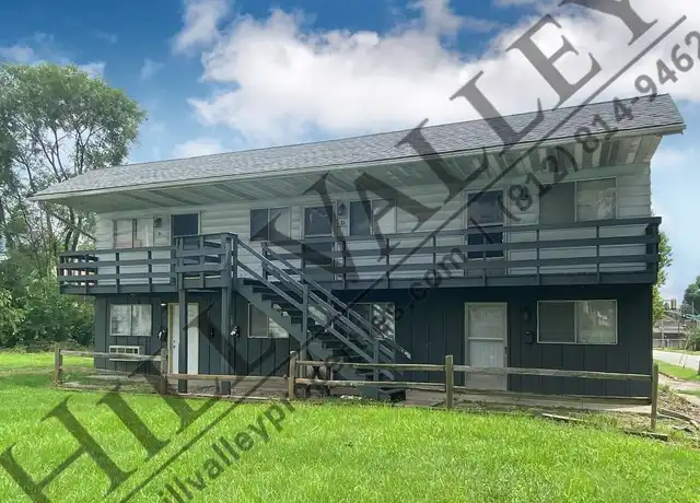 Property at 1028 1/2 S Center St, Terre Haute, IN, 47807, 1 bed, 1 bath, [object Object]