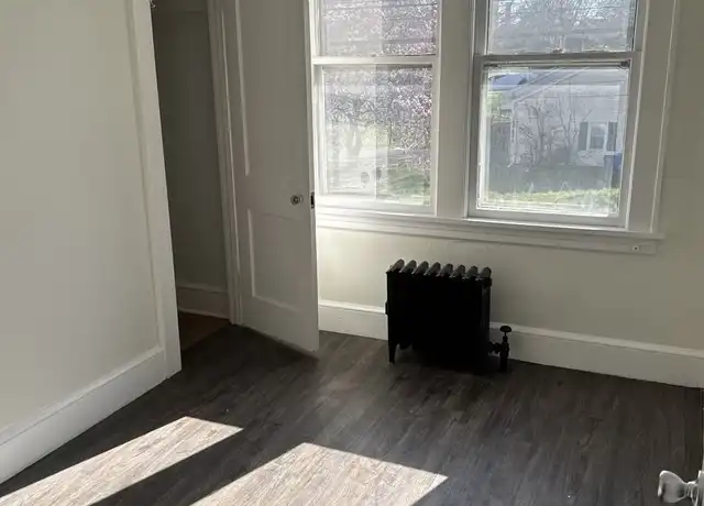 Property at 613 Main St, Stratford, CT, 06615, 3 beds, 1 bath, [object Object]