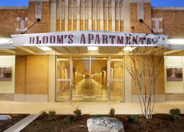 Property at 102 Depot St Unit 101, Tallulah, LA, 71282, 1 bed, 1 bath, [object Object]