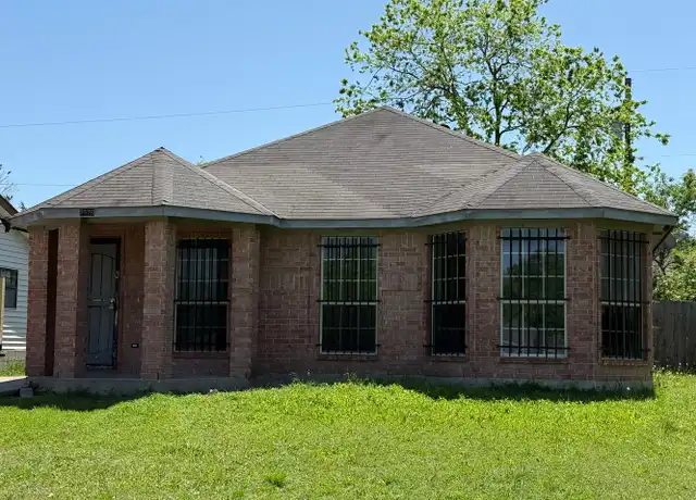 Property at 2520 Fatima Ave, Dallas, TX, 75241, 3 beds, 2 baths, [object Object]