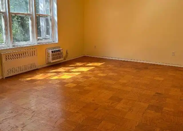 Property at 36 Hamilton Ave Unit 1M, Staten Island, NY, 10301, 1 bed, 1 bath, [object Object]