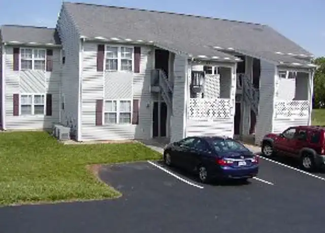Property at 1230 Homestead Garden Ct Unit 1230-6, Forest, VA, 24551, 2 beds, 1 bath, [object Object]
