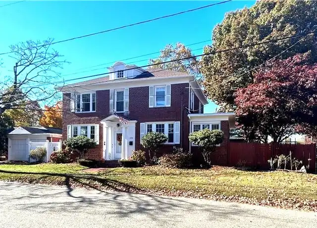 Property at 1376 Smith St Unit 2, North Providence, RI, 02911, 4 beds, 2.5 baths, [object Object]