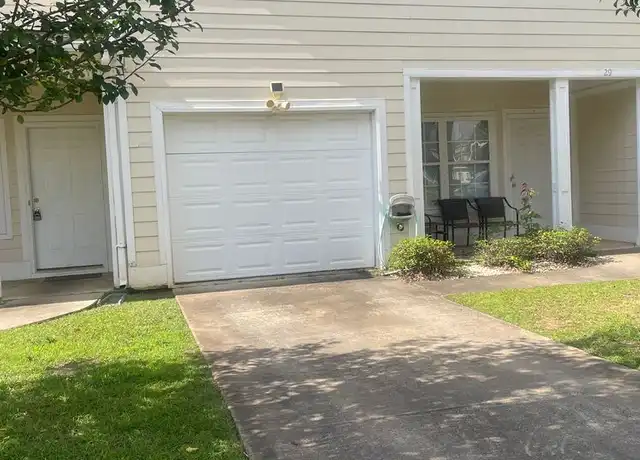Property at 29 Courtyard Way Unit 1, Enterprise, AL, 36330, 2 beds, 2.5 baths, [object Object]