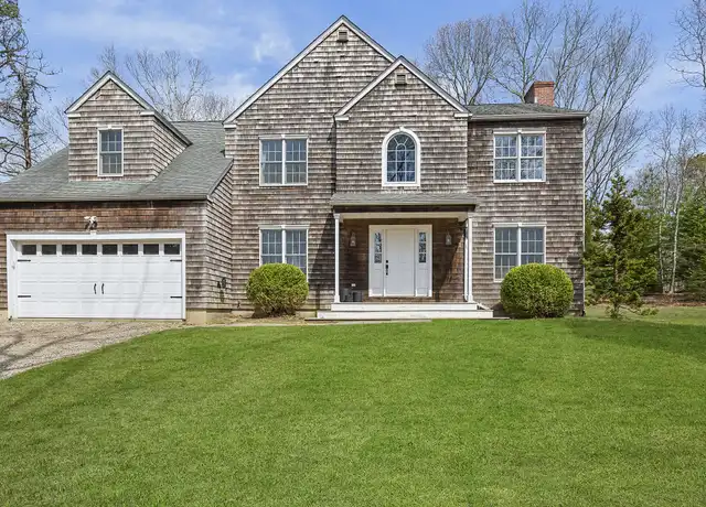 Property at 3 Mulford Ave, East Hampton, NY, 11937, 4 beds, 2.5 baths, [object Object]
