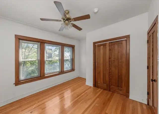 Property at 1535 W Addison St, Chicago, IL, 60613, 3 beds, 1 bath, [object Object]