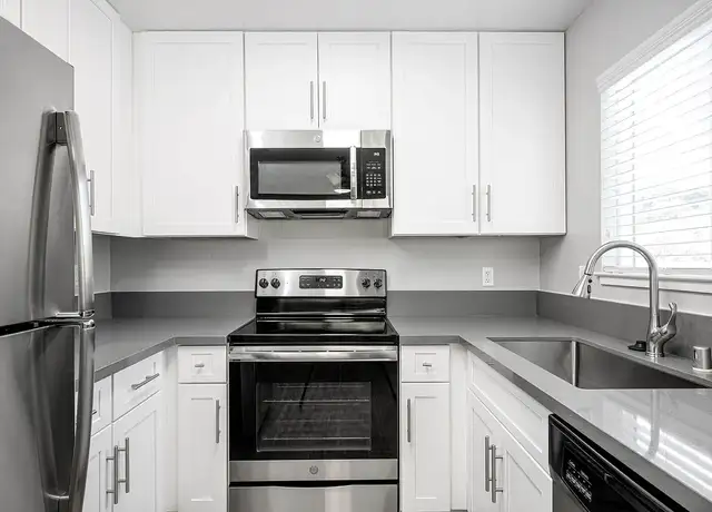 Photo of 949 East St, Lafayette, CA 94549