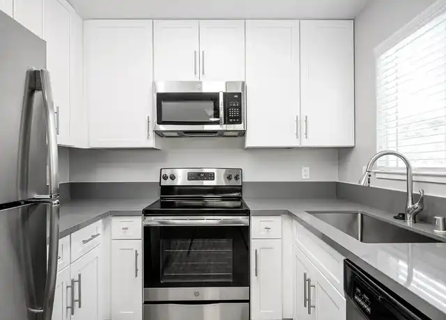 Property at Lafayette Oaks - 949 East St, Lafayette, CA, 94549, 1-3 bed, 1-2 bath, [object Object]