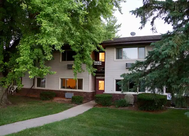 Property at 4806 Dale St, McFarland, WI, 53558, 2 beds, 1 bath, [object Object]