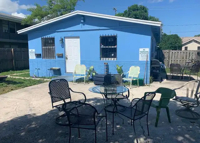 Property at 1017 13th St Unit A, West Palm Beach, FL, 33401, 2 beds, 1 bath, [object Object]