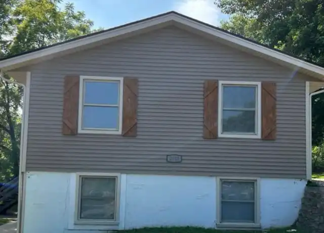 Property at 2918 Sunnyside Dr Unit 1, Rockford, IL, 61114, 2 beds, 1 bath, [object Object]
