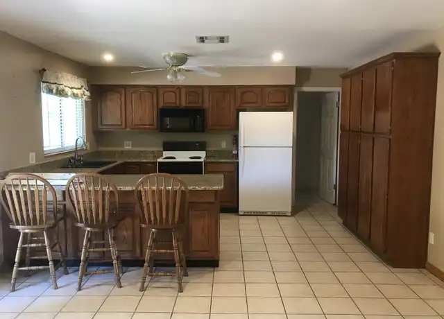 Property at 401 W El Prado Rd, Chandler, AZ, 85225, 3 beds, 2 baths, [object Object]