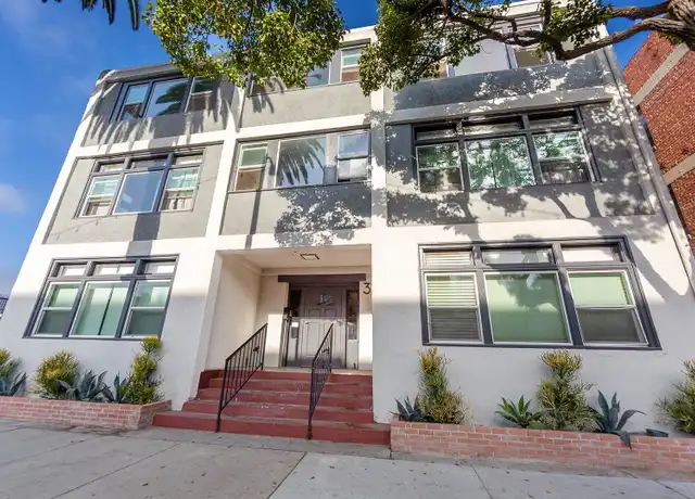 Property at 319 Elm Ave Unit 302, Long Beach, CA, 90802, 1 bed, 1 bath, [object Object]