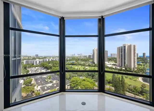 Property at 20100 W Country Club Dr #1703, Aventura, FL, 33180, 1 bed, 1.5 baths, [object Object]