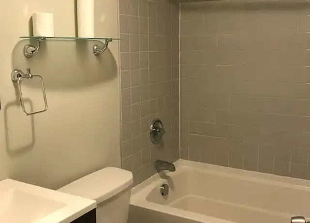 Property at 30 Nash St Unit 2, New Haven, CT, 06511, 3 beds, 2 baths, [object Object]