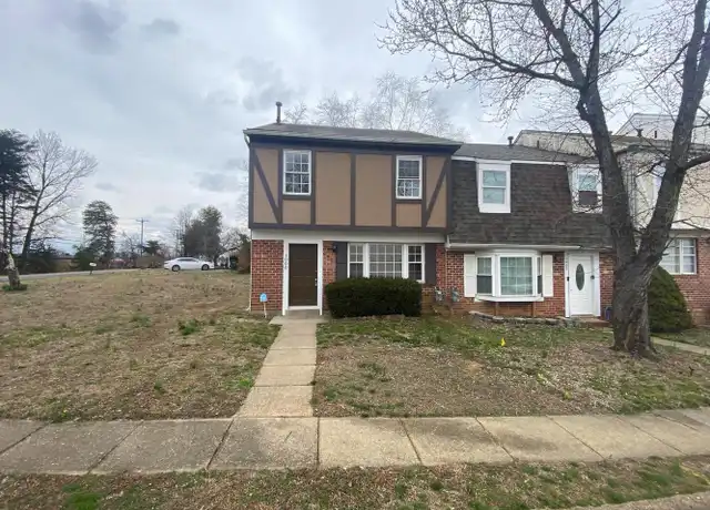 Property at 1000 James Madison Cir, Fredericksburg, VA, 22405, 3 beds, 2.5 baths, [object Object]