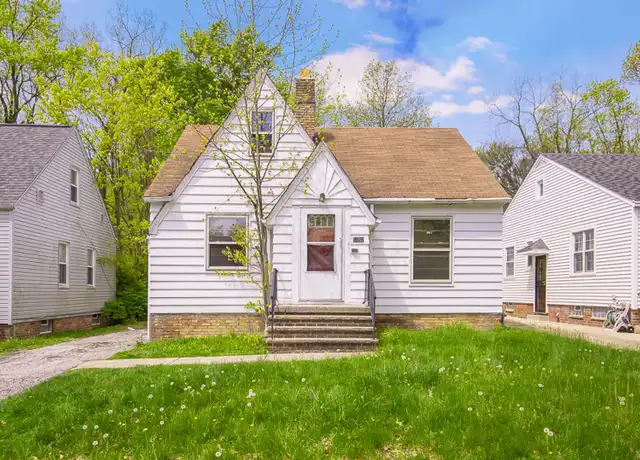 Property at 4352 Ingleside Rd, Cleveland, OH, 44128, 2 beds, 1.5 baths, [object Object]