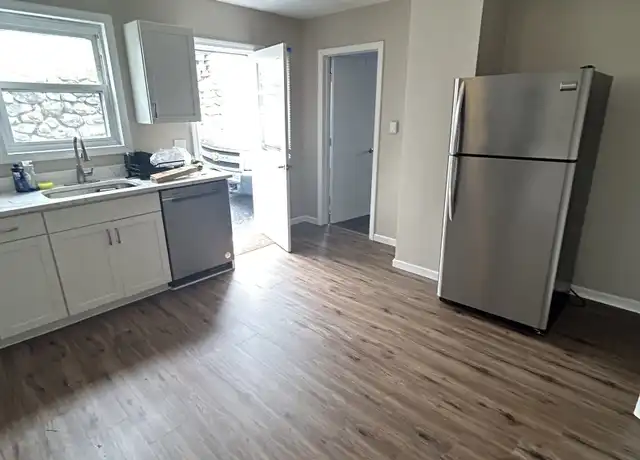 Property at 99 Oak St, Naugatuck, CT, 06770, 3 beds, 1 bath, [object Object]
