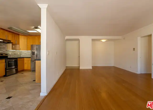 Property at 1033 6th St Apt 305, Santa Monica, CA, 90403, 2 beds, 1.5 baths, [object Object]