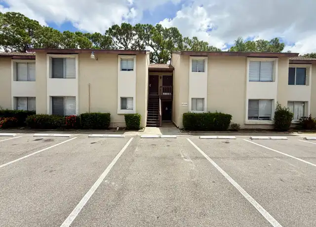 Property at 2744 Hidden Lake Blvd Unit B, Sarasota, FL, 34237, 2 beds, 1 bath, [object Object]