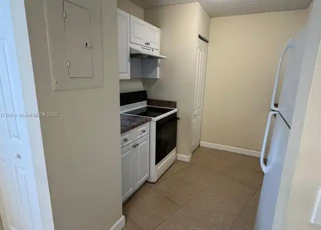 Property at 8630 SW 3rd St #208, Pembroke Pines, FL, 33025, 1 bed, 2 baths, [object Object]