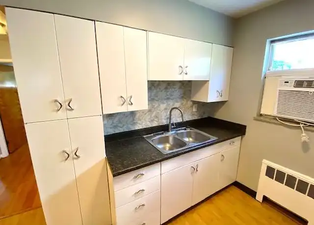 Property at 6 Concord Ave, Fort Thomas, KY, 41075, 2 beds, 1 bath, [object Object]
