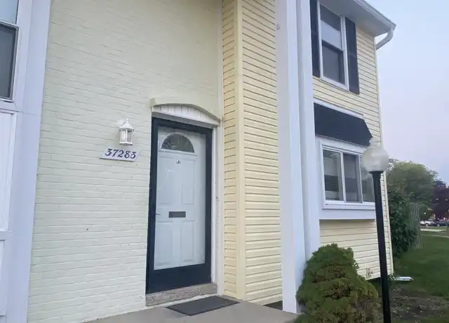 Property at 37283 Charter Oaks Blvd, Clinton Twp, MI, 48036, 3 beds, 1.5 baths, [object Object]