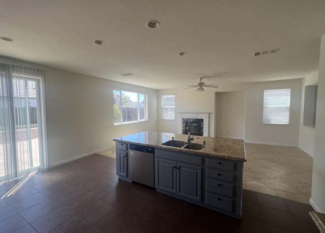 Photo of 74 Vella Cir, Oakley, CA 94561