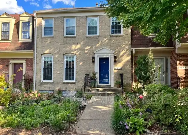 Property at 4833 Carriagepark Rd Unit 3, Fairfax, VA, 22032, 1 bed, 1 bath, [object Object]