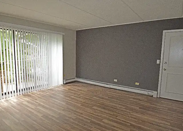 Property at 15 E Maple St Unit 1 Bed1 Bath, Lombard, IL, 60148, 1 bed, 1 bath, [object Object]