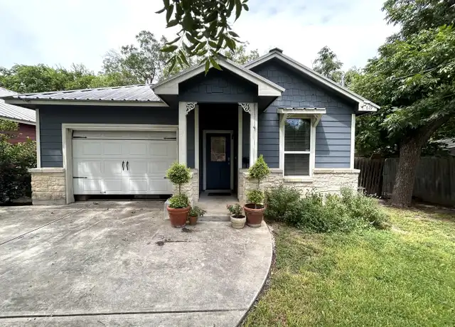 Property at 619 Lindheimer St, New Braunfels, TX, 78130, 3 beds, 2 baths, [object Object]