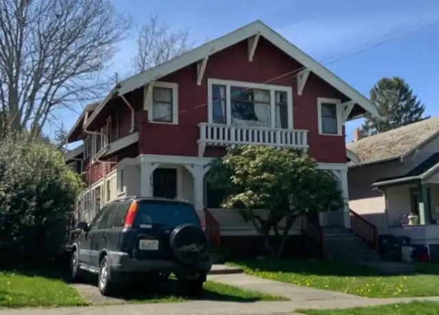 Property at 712 E Maple St Unit 714, Bellingham, WA, 98225, 3 beds, 1 bath, [object Object]