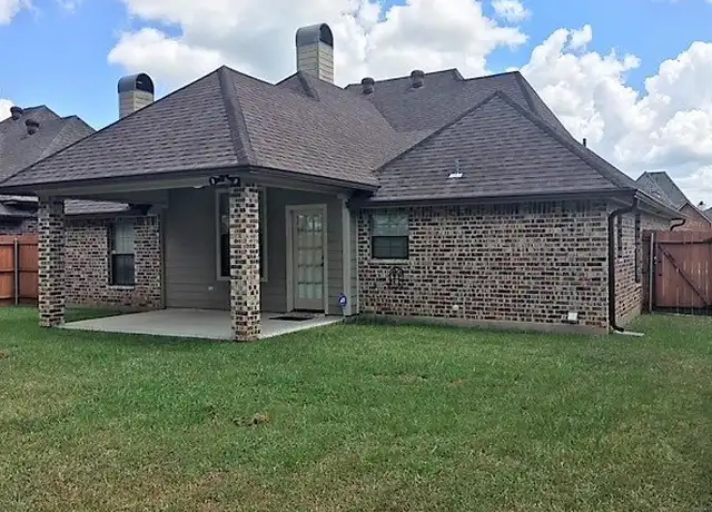 Property at 106 Bentgrass Dr, Lafayette, LA, 70508, 3 beds, 2 baths, [object Object]