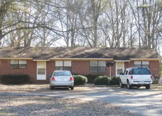 Property at 231 Peachtree St, Colbert, GA, 30628, 2 beds, 1 bath, [object Object]
